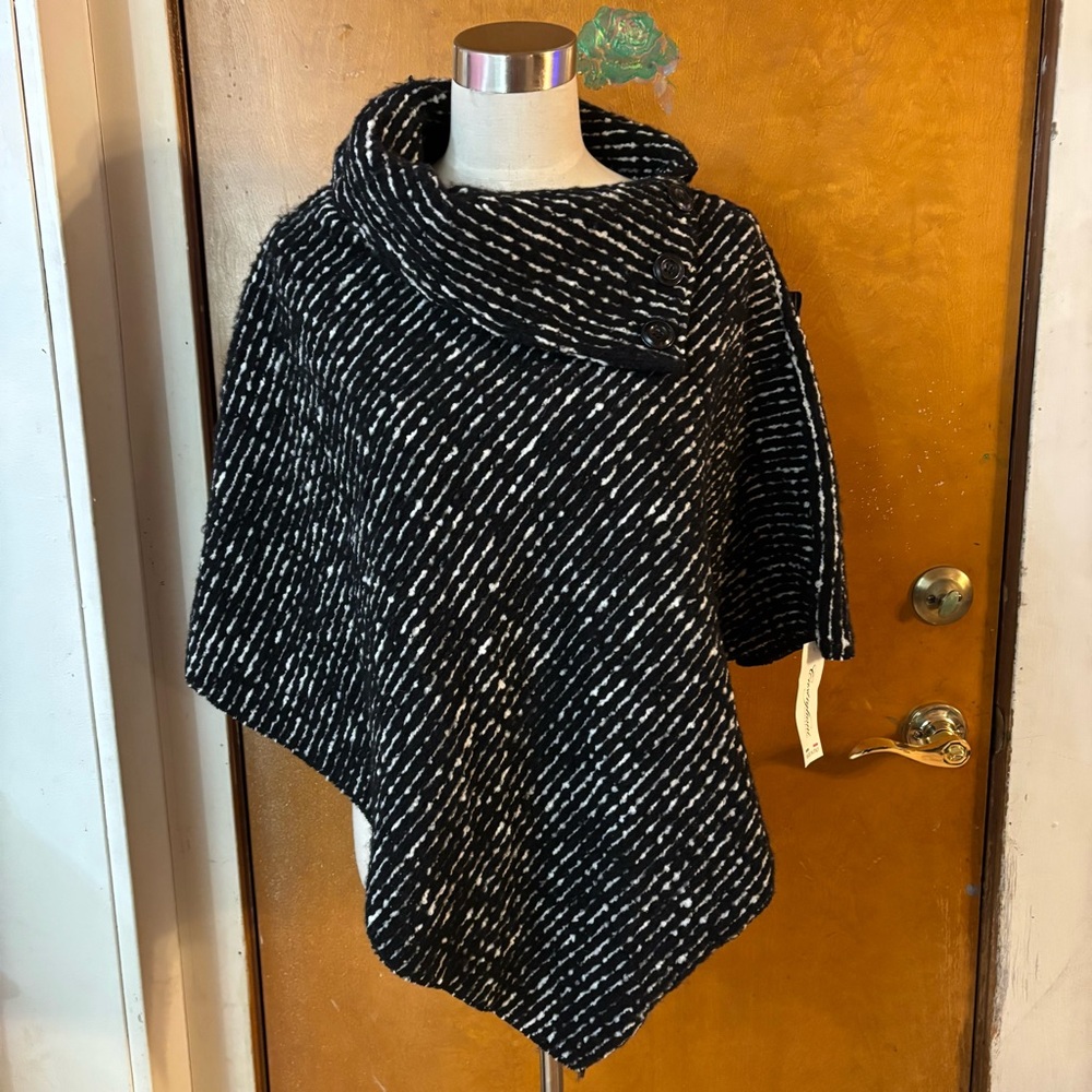 Italian wool & cashmere poncho shawl cape.  New
